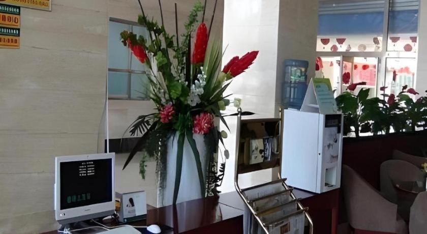 Greentree Inn Tianjin Wuqing Distric Bohai Market Eksteriør billede